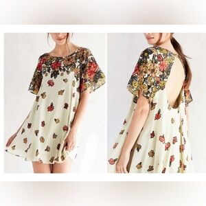 Urban Outfitters Kimchi Blue Floral Fields Flutter Sleeve Open Back Mini Dress S